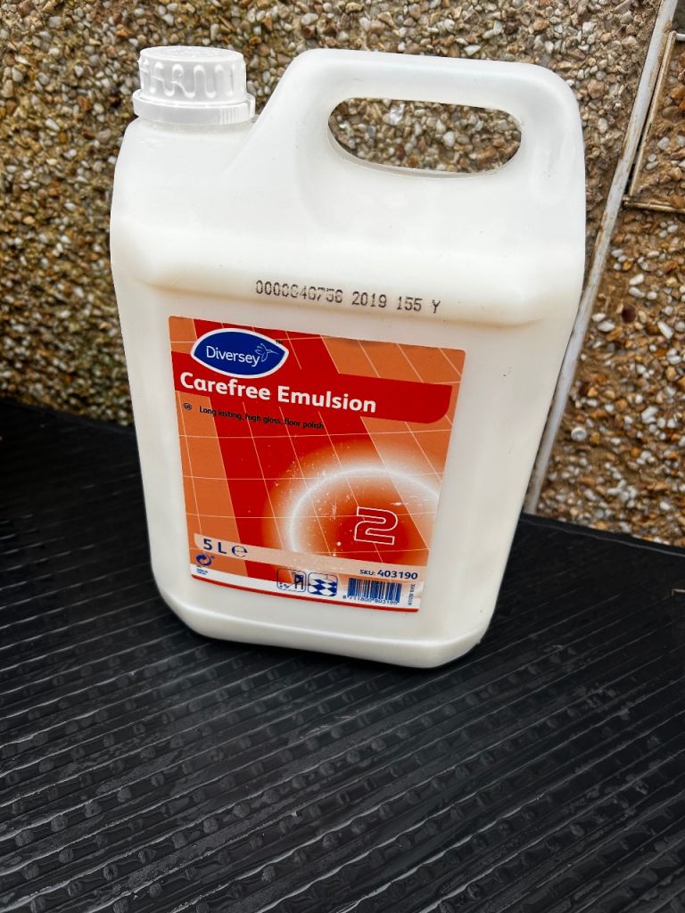 Diversey Carefree Emulsion floor polish