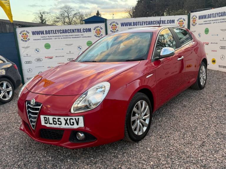 2015 Alfa Romeo Giulietta 1.6 JTDM-2 Distinctive Hatchback 5dr Diesel Manual Euro 6 (s/s) (120 bh...