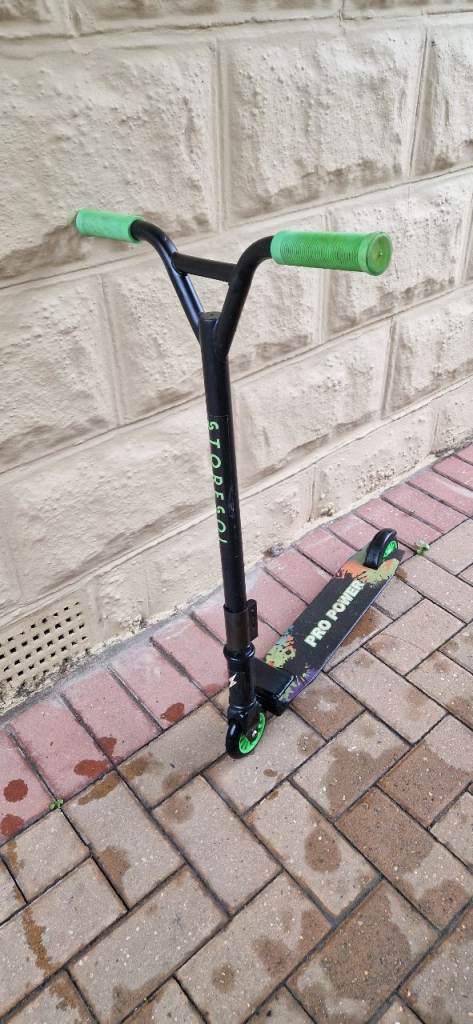 STORESOL PRO POWER STUNT SCOOTER. VERY GOOD CONDITION.