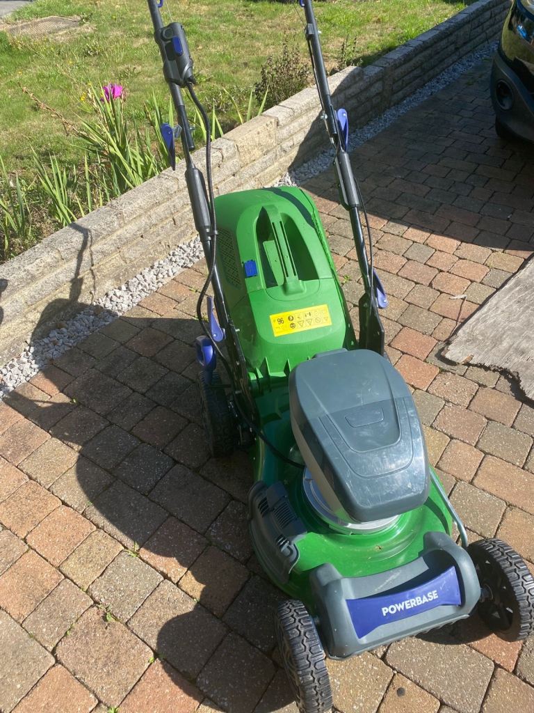 Heavy duty double battery lawn mower