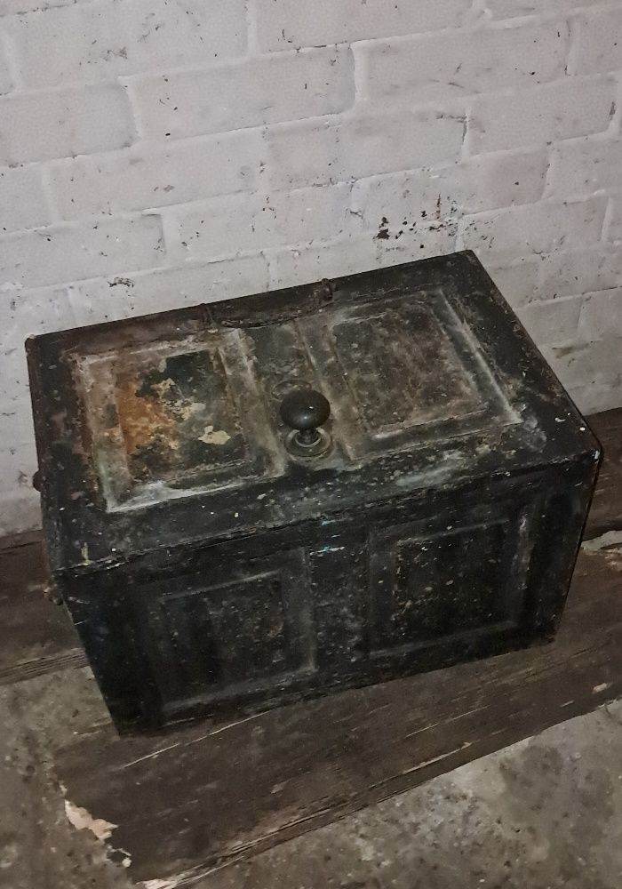 Large Antique Victorian Fireproof Iron Deed Box / Strongbox with Original Pinned Barrel Key.