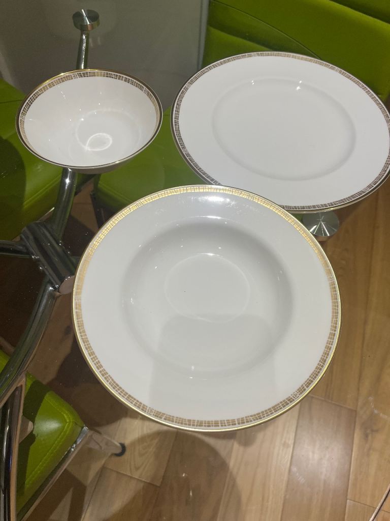 Mosaic 18 piece new dinner set royal doulton also part tea set royal Albert