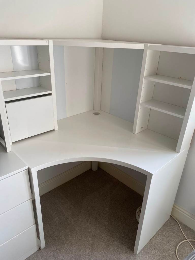 IKEA MICKE White Corner Workstation Desk with Shelves – £80 ONO
