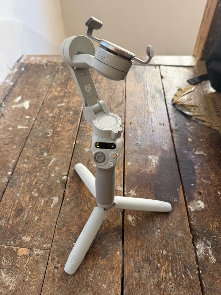 DJI Osmo Mobile 7 Gimbal Stabilizer - As New