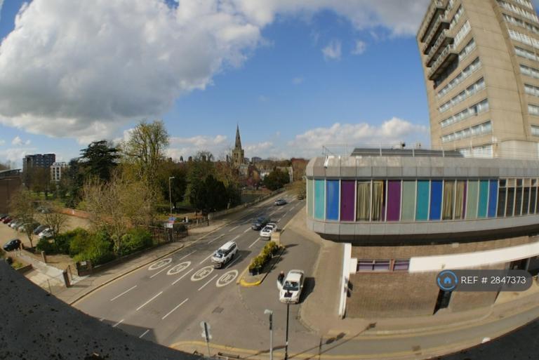 1 bedroom flat in St Mary's Street, Bedford, MK42 (1 bed) (#2847373)