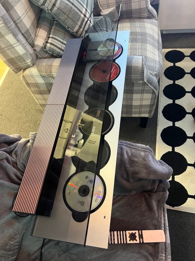 Bang and olufsen beosound 9000 mk3 in excellent condition 