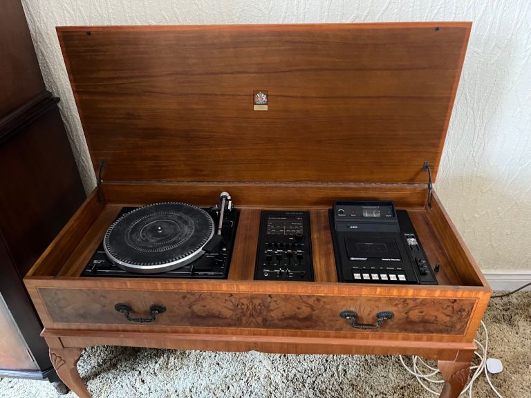 Vintage Record Player Dynatron Garrard 35SB Music Center working