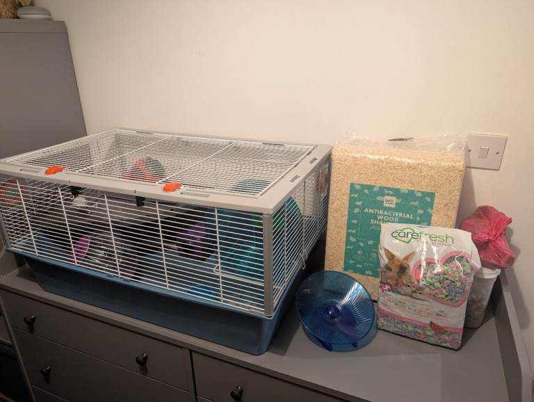 Large hamster cage with accessories 