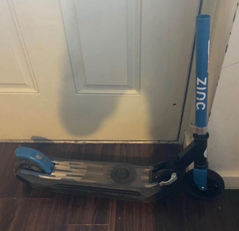 Zinc E4 Max Electric Kids Foldable Scooter Blue