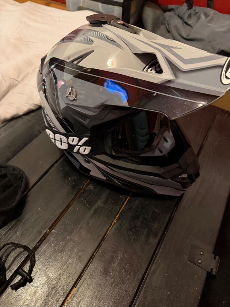 Motocross helmet size xl with 100% goggles 