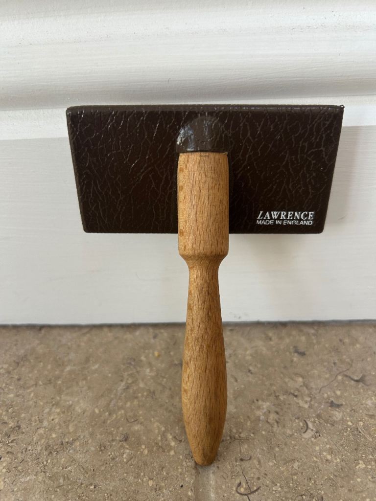 Lawrence Slicker Pet Brush Medium