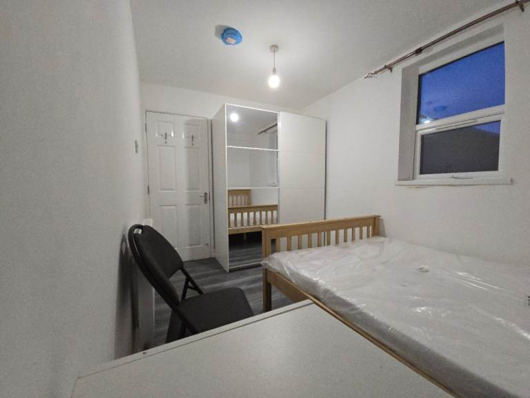 Double Bedroom in Easton, Available Now (All Bills Included)