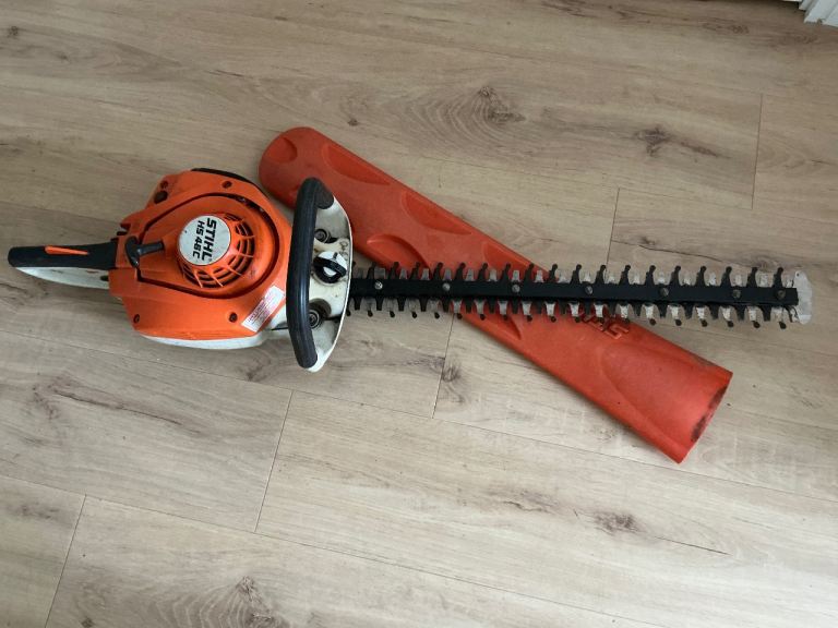 Stihl HS 46C petrol hedge trimmer 
