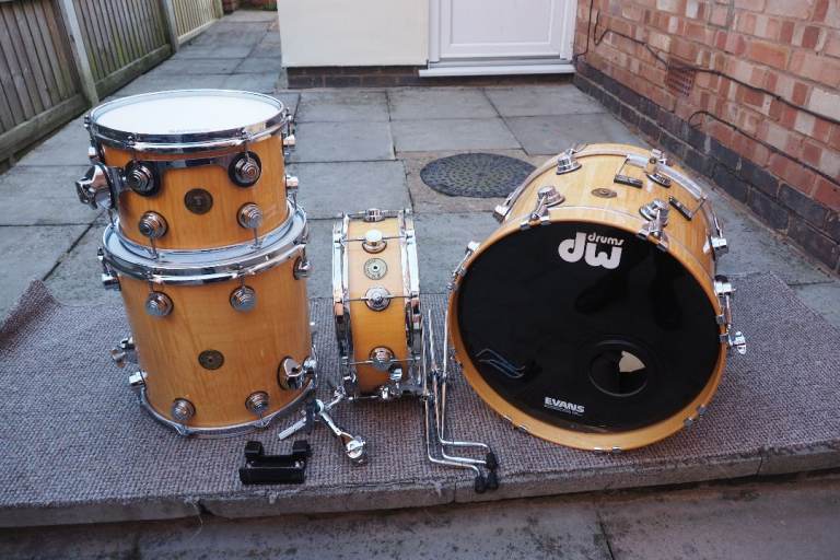  DW Jazz Series Exotic Curly Maple 18,14,12 & 14 Snare. Ahead Amor Fleece Cases.