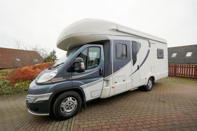 2014 Auto-Trail Tracker FB, 4-Berth, 2-Seatbelts, Transverse Island Double Bed