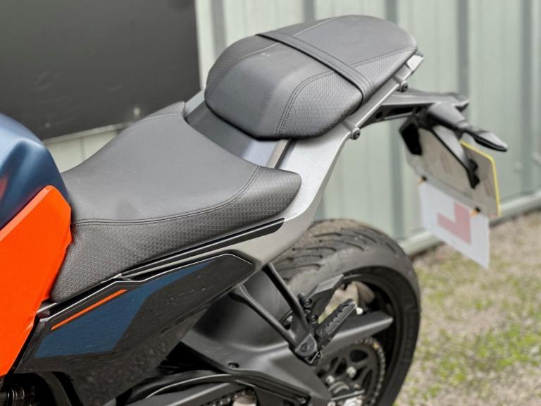 Stunning One Owner 2025/75 KTM Duke 125 Motorcycle 