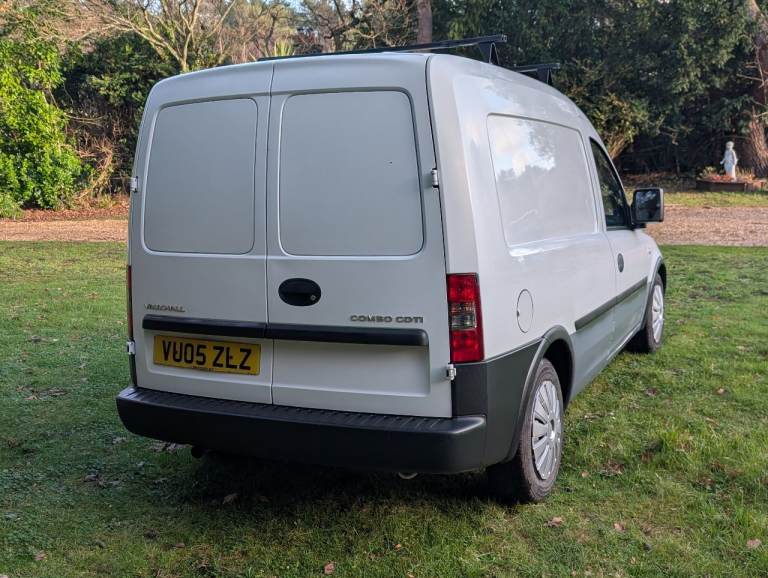 Vauxhall combo van, 1.3 cdti diesel, new MOT, 2 owners from new 