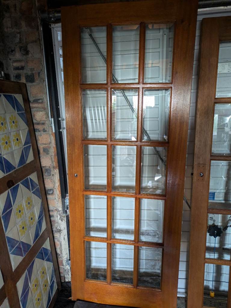 Free - 6 internal wooden doors 