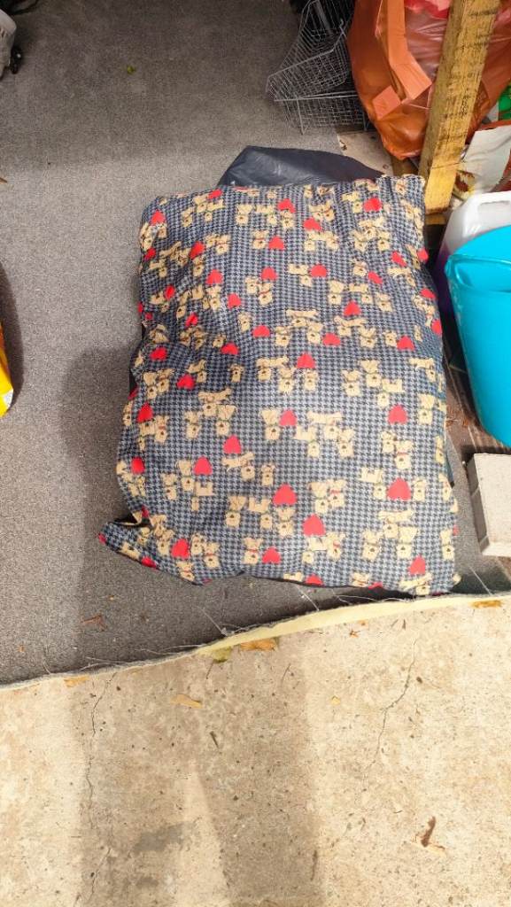 Dog bed
