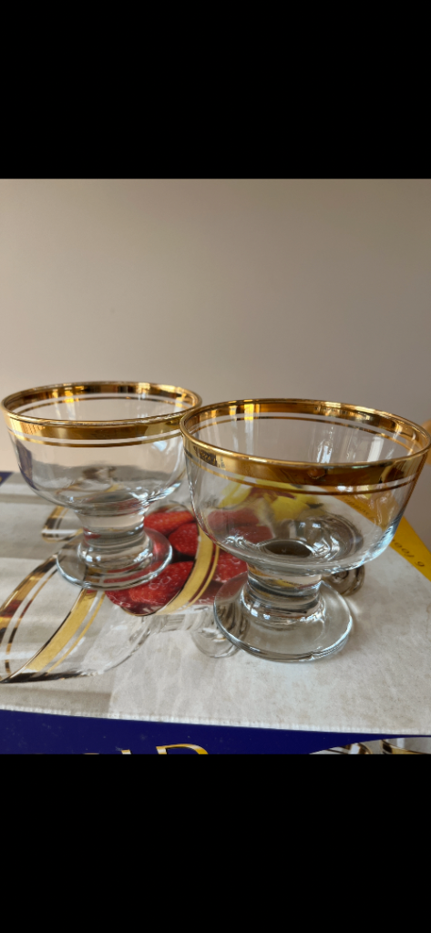 New Classic Gold Footed Sundae Dishes – Set of 6