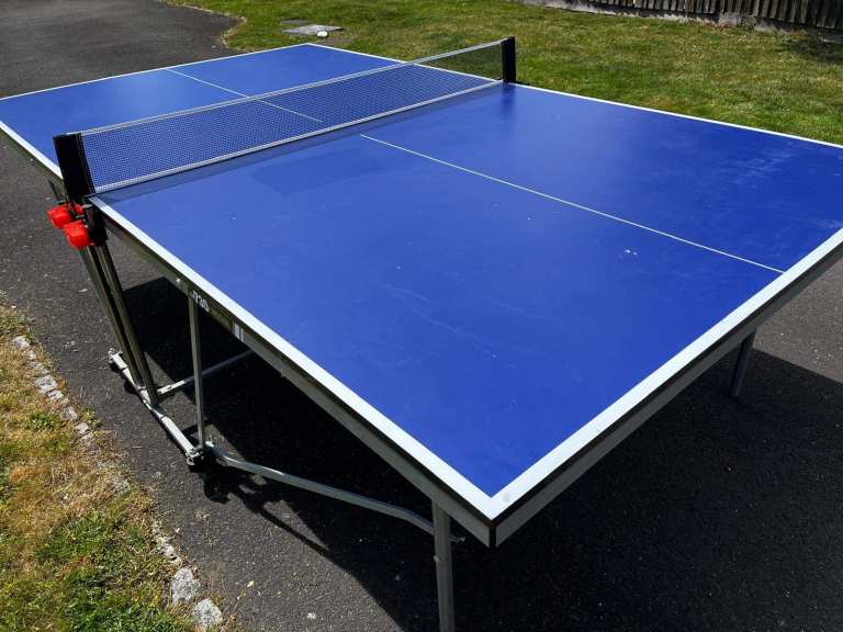 Artengo FT730 Indoor Folding Table Tennis Table + 6 Bats – Excellent Condition