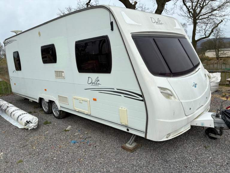 Delta 4 birth caravan 