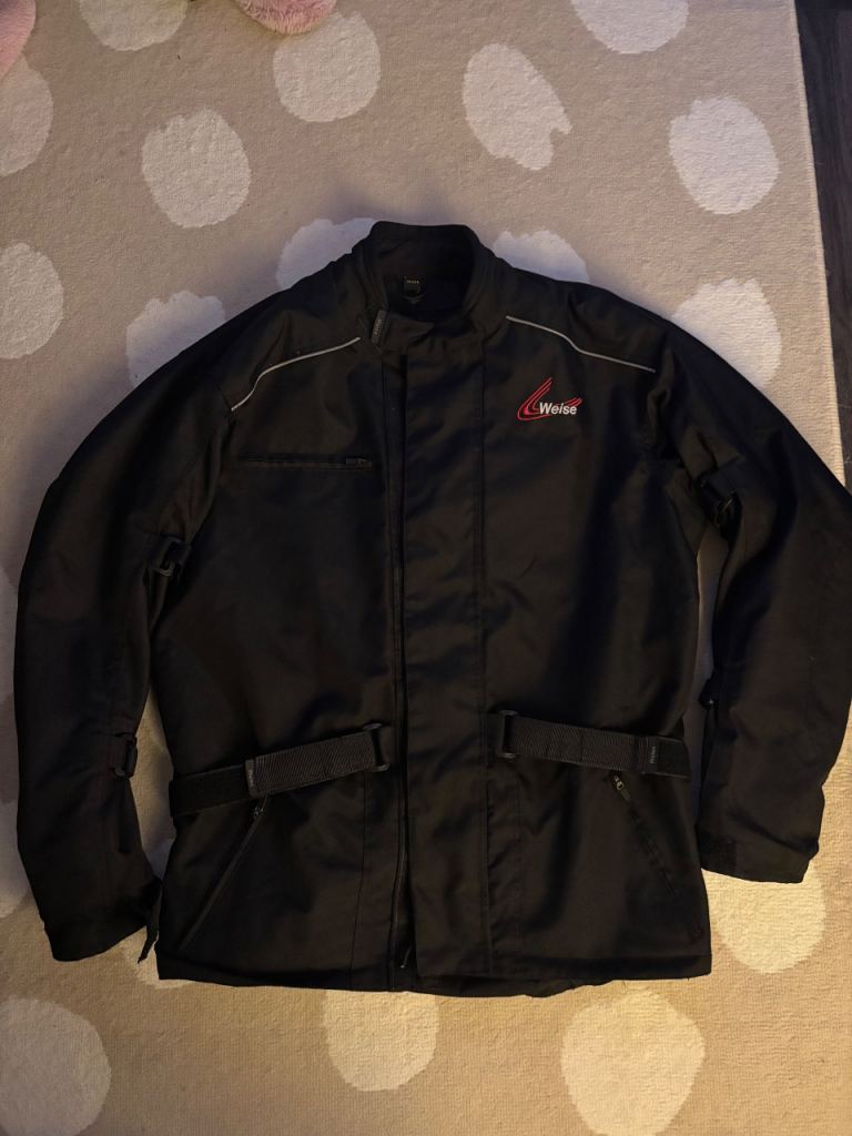 Weise core textile jacket and padding. 