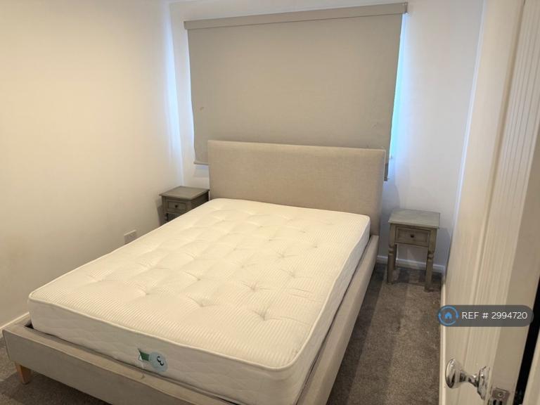 1 bedroom in Plymouth Avenue, Reading, RG5 (#2994720)
