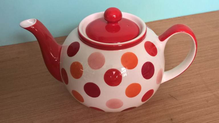 New Whittards of Chelsea Polkadot Teapot,