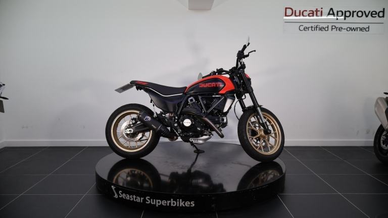 DUCATI SCRAMBLER FULL THROTTLE - 2023 - 300 MILES