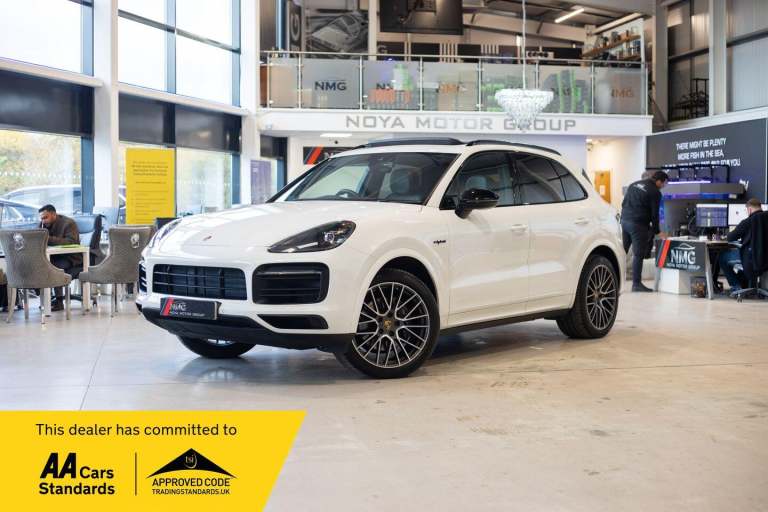 2020 Porsche Cayenne 3.0 V6 E-Hybrid 14.1kWh SUV 5dr Petrol Plug-in Hybrid TiptronicS 4WD Euro 6 ...