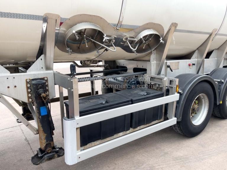 SAYERS MILK TANKER 29,000L CAPACITY 