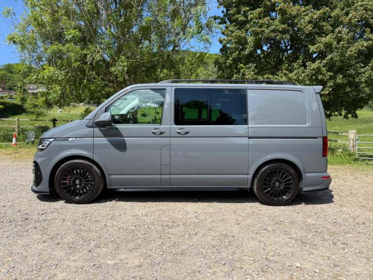 VW Transporter T32 Kombi 204 DSG Highline, Huge Spec, Genuine Leighton Van Model