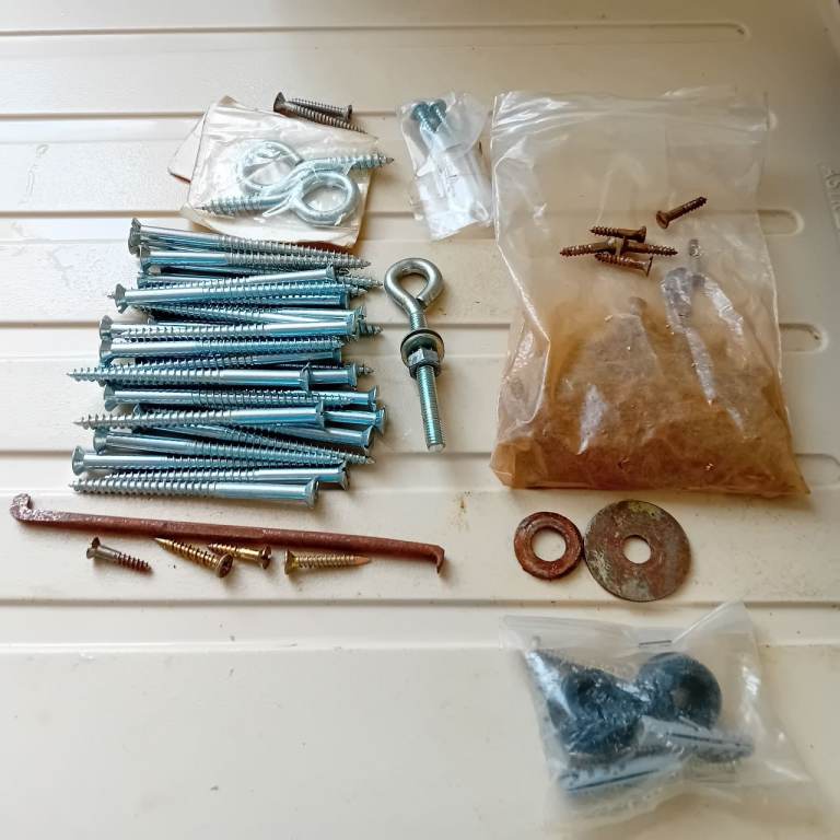 NAILS SCREWS POST OR COLLECT CF39 8DG £1 