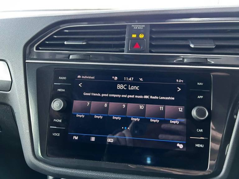 2018 Volkswagen Tiguan 2.0 TDI R-Line SUV 5dr Diesel Manual Euro 6 (s/s) (150 ps) ESTATE Diesel M...