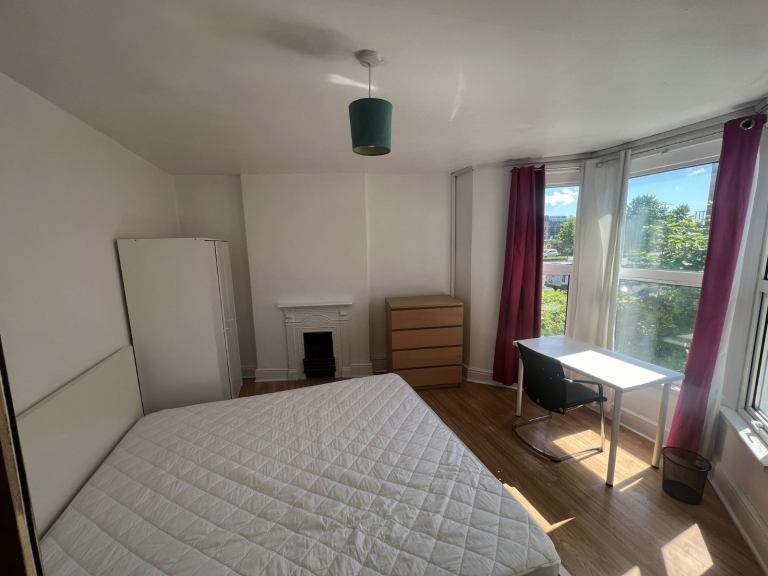 Double rooms near Cardiff Business School
