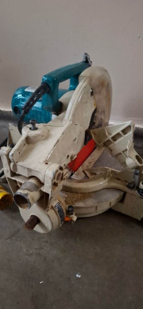 MAKITA miter saw,