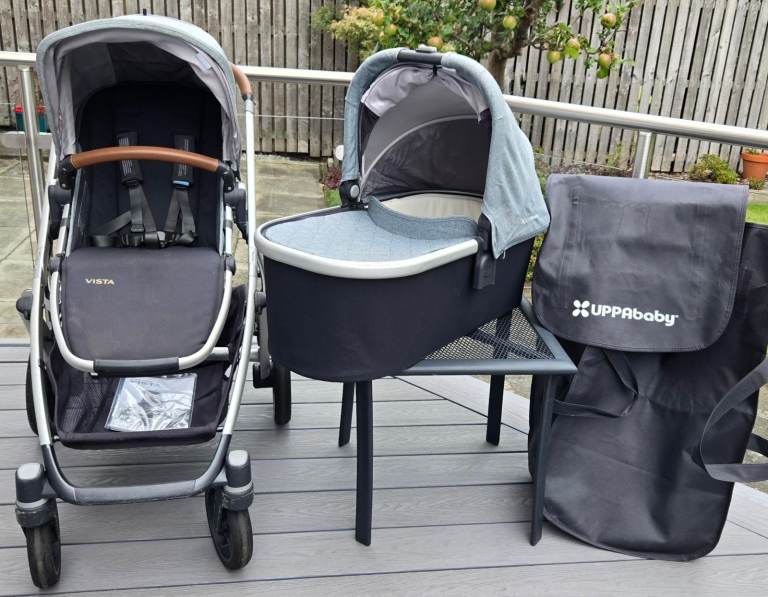 UPPAbaby Vista Pram System 2017 (bought 2018) Stroller, Bassinet & Carry Bag