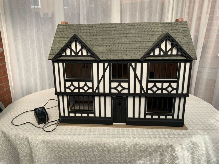 Tudor style dolls house 
