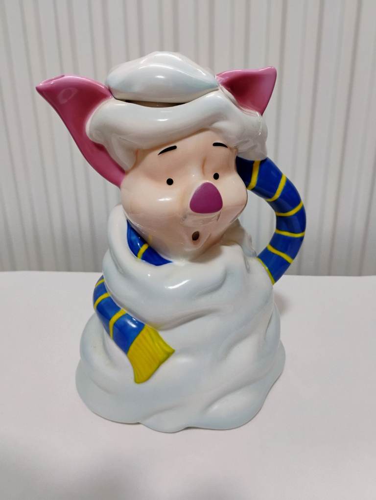 Disney Piglet winter head teapot 