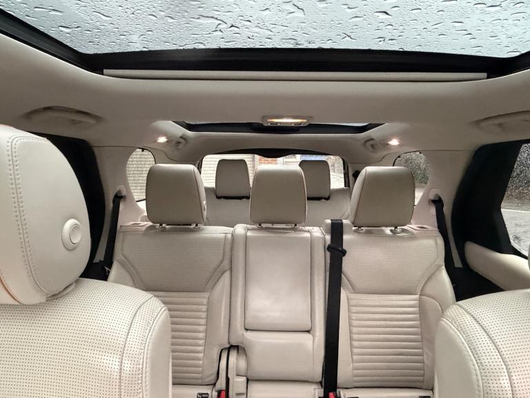 2017 Land Rover Discovery 3.0 TDV6 HSE Automatic 4WD Euro 6 5dr SUV Diesel Automatic