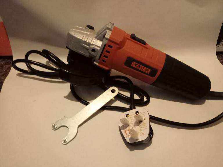 SCATTE Angle Grinder with Spanner – Good Condition