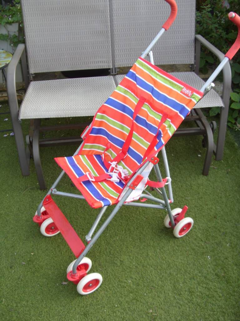 Red Striped Umbrella Fold Buggy – Good Condition