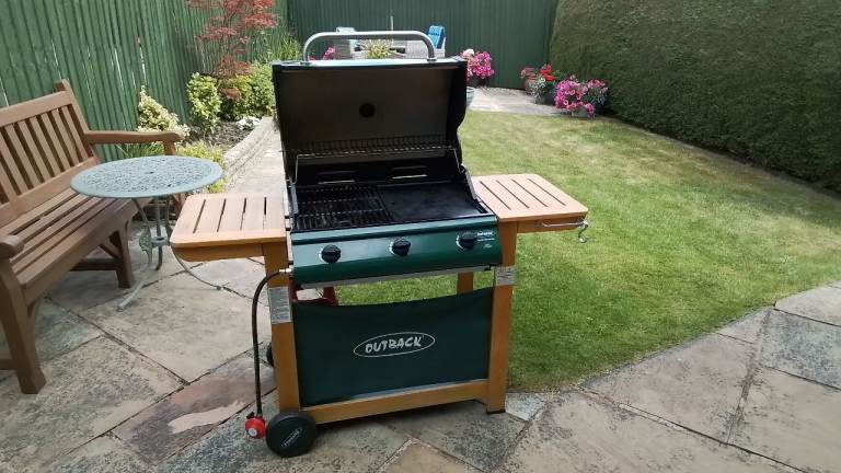 OUTBACK Gas BBQ with Side Tables