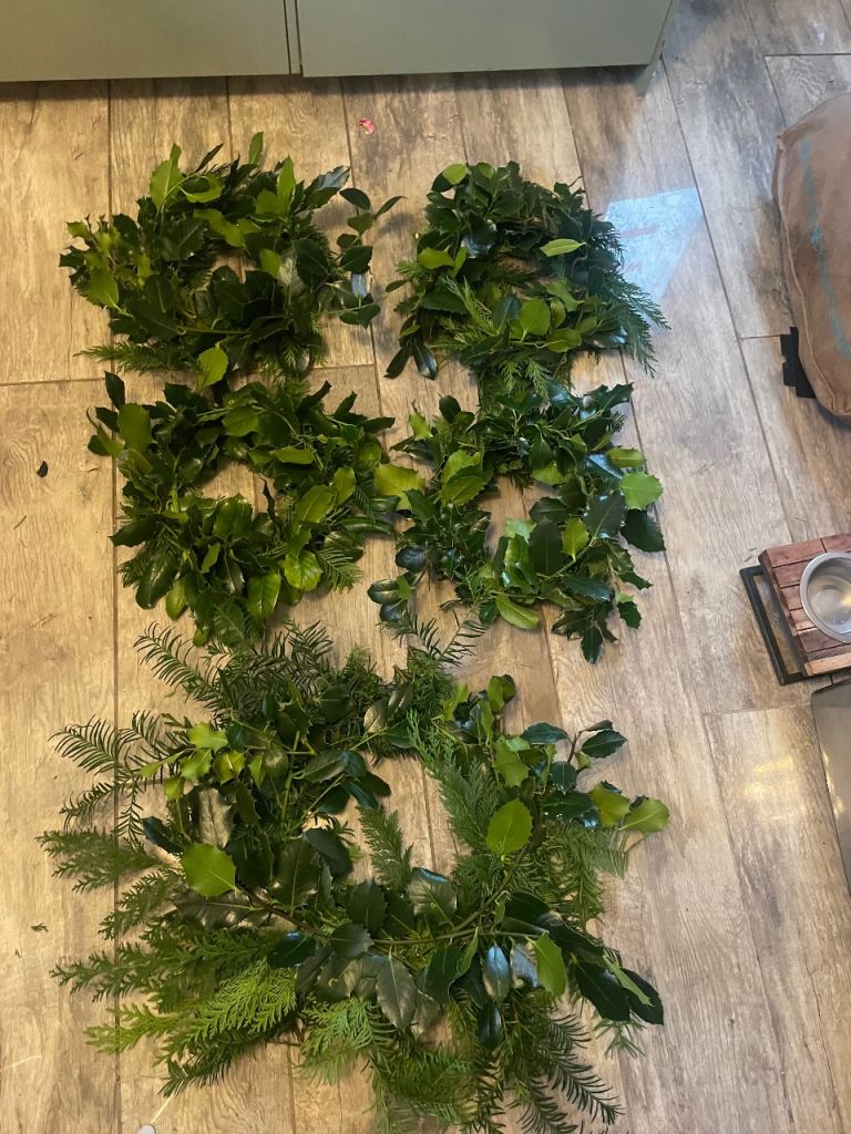 image for Christmas wreaths 