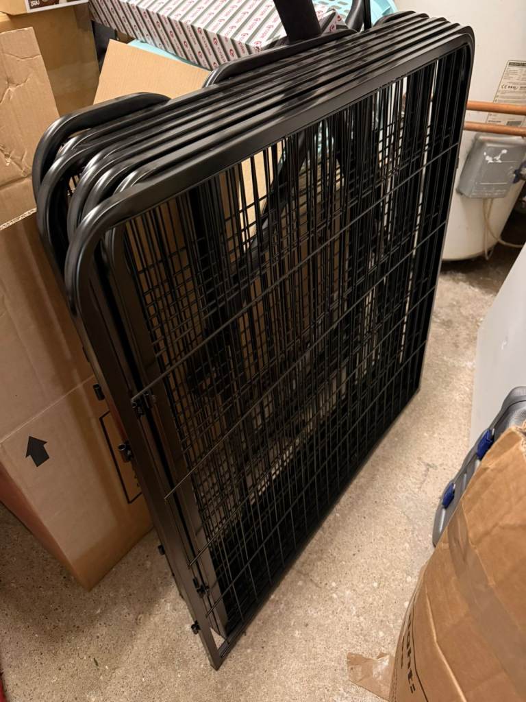 Playpen Dog 8 panels 80cm x 80cm