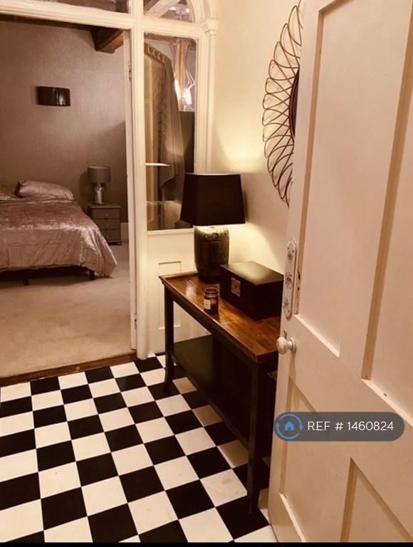 1 bedroom in Roundwell, Bearsted, Maidstone, ME14 (#1460824)