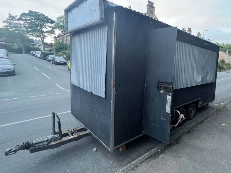 16FT EXTRA-LARGE FOOD TRAILER | STAINLESS STEEL INTERIOR | TWIN BARREL GRILLS |