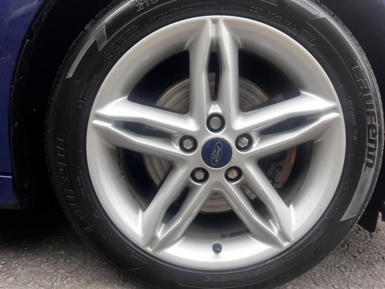 2015 Ford Focus 1.5T EcoBoost Zetec S Euro 6 (s/s) 5dr HATCHBACK Petrol Manual
