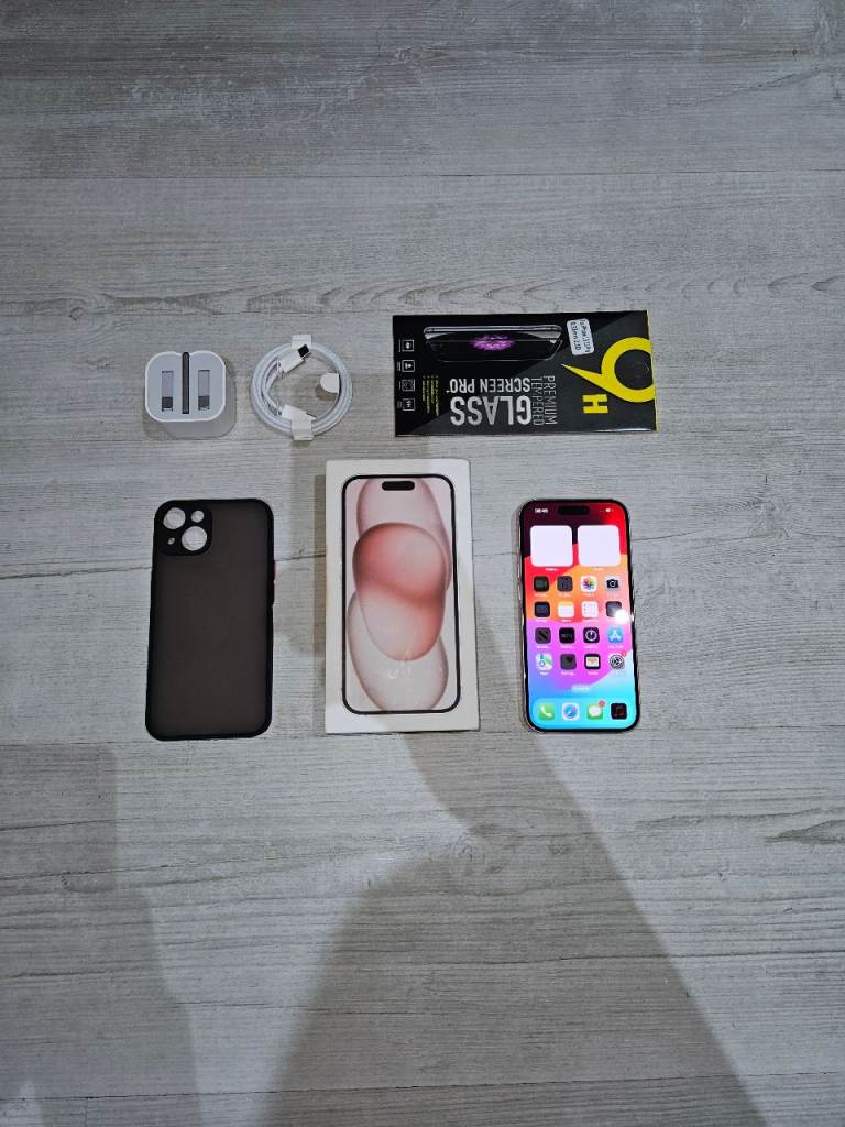 Iphone 15 5G Bundle 128GB Unlocked Pink I Phone Warranty 